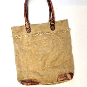 Mona B canvas bag